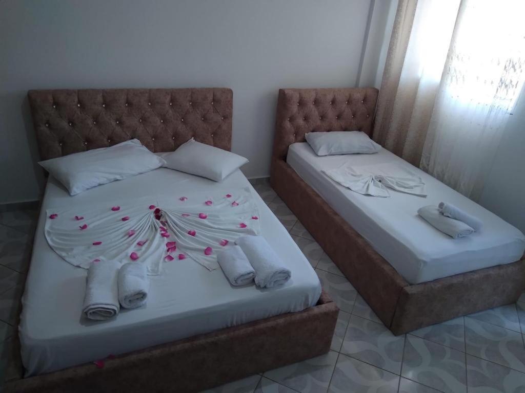 Vila Anxhela Apartment คซามิล ภายนอก รูปภาพ